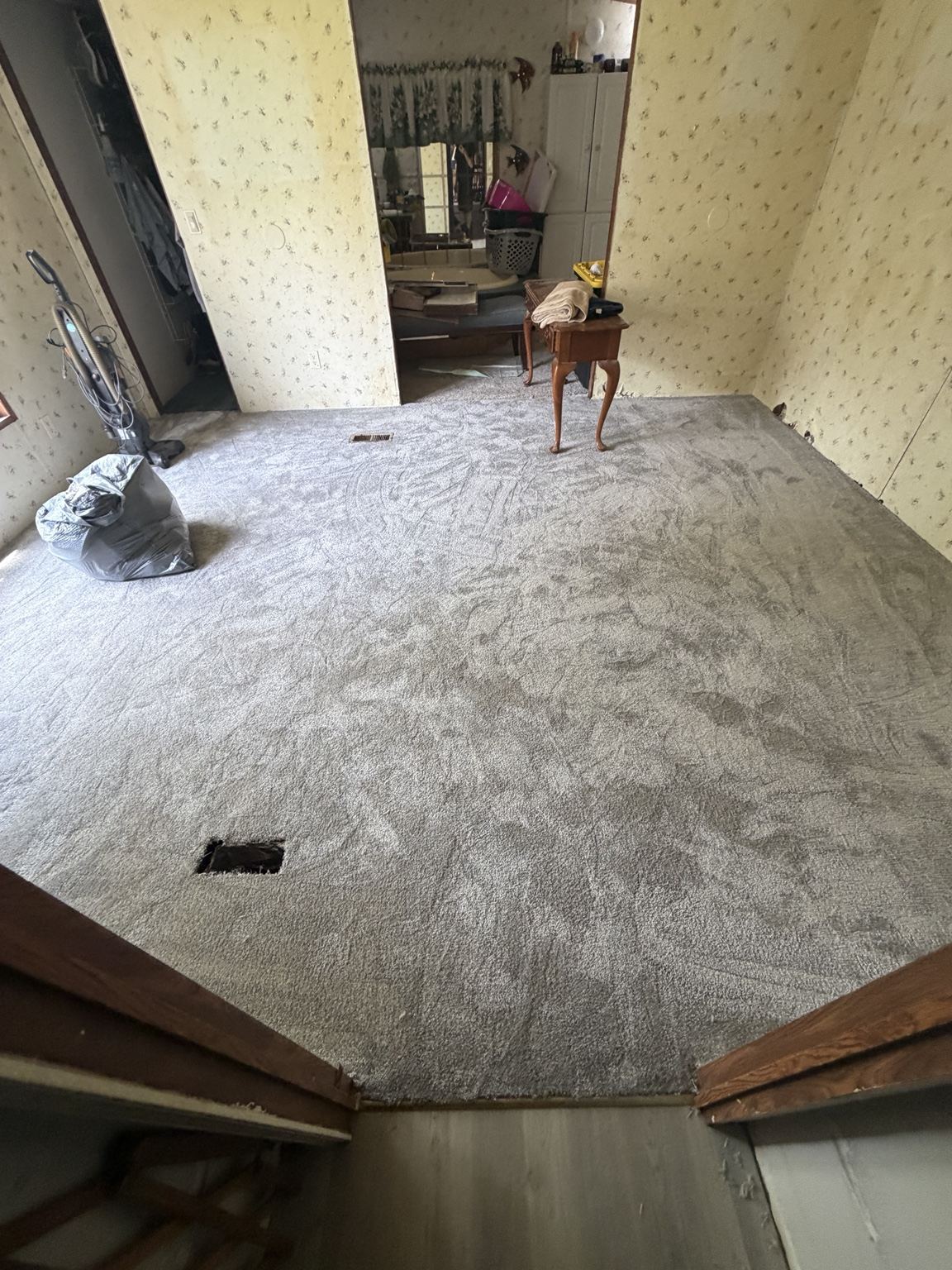 Carpet Removal to New Flooring after